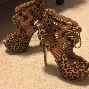 High heels open bootie.